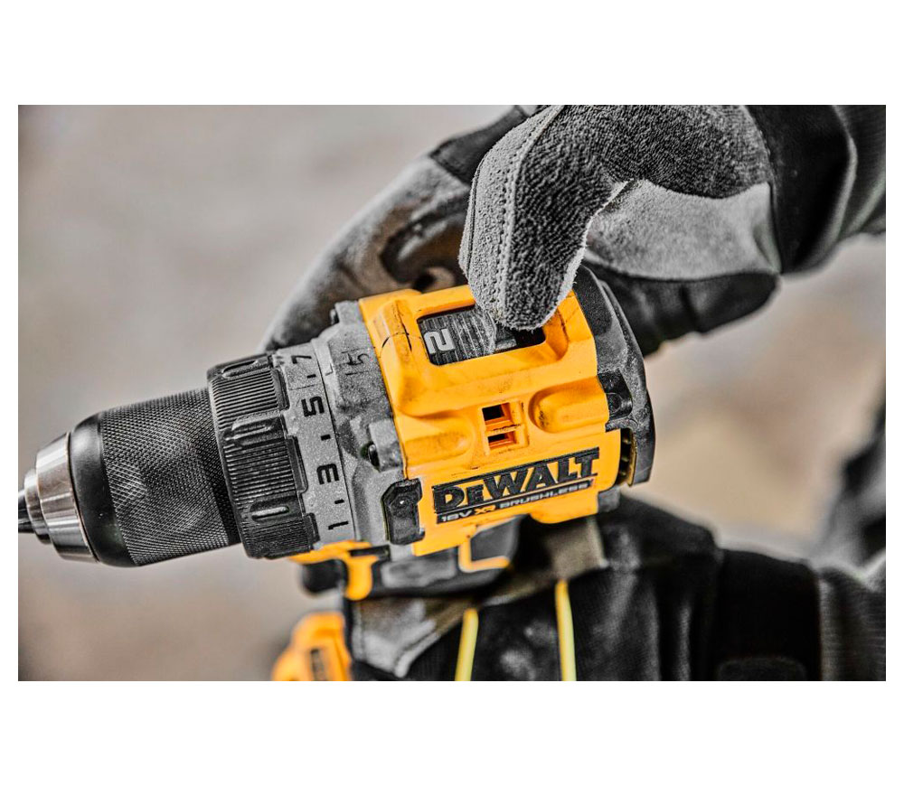 Шуруповерт аккумуляторный DEWALT DCD800P2T-QW 18В 5Ач photo 2