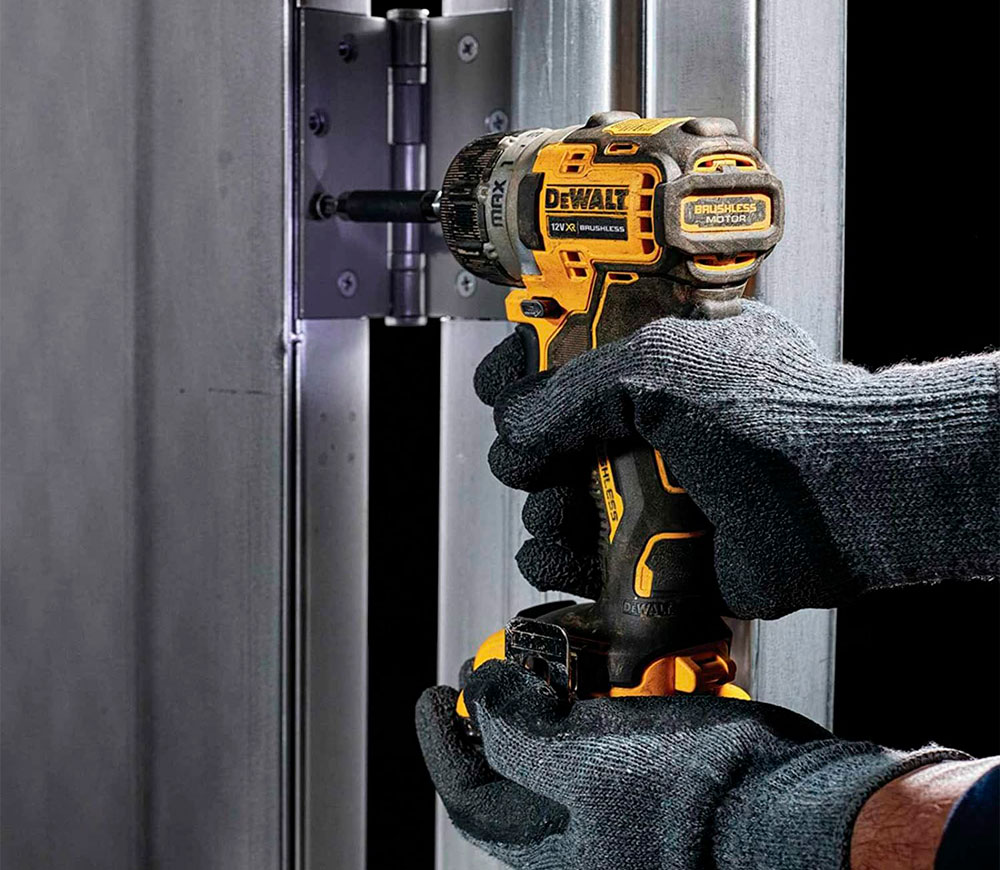 Шуруповерт аккумуляторный DEWALT DCF601D2 10.8В 2.0Ач photo 4
