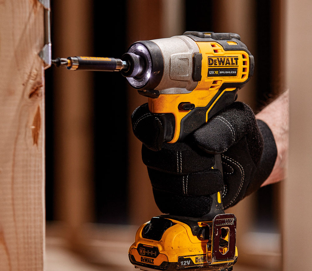 Mașină de înșurubat cu acumulator DEWALT DCF801D2-QW 12V 2.0Ah photo 4