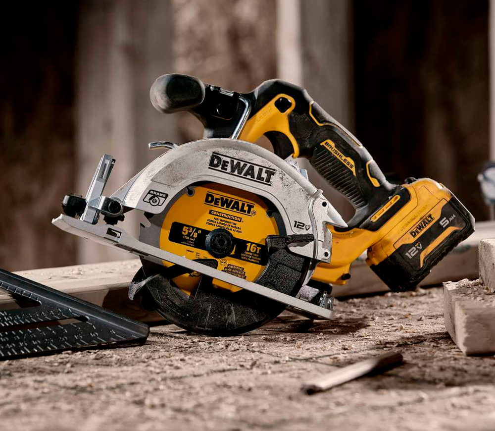 Дисковая пила аккумуляторная (без аккумуляторов) DEWALT DCS512NT-XJ 140мм 12В photo 4