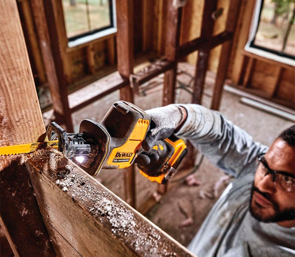 Сабельная пила аккумуляторная (без аккумуляторов) DEWALT DCS369NT 18В photo 5