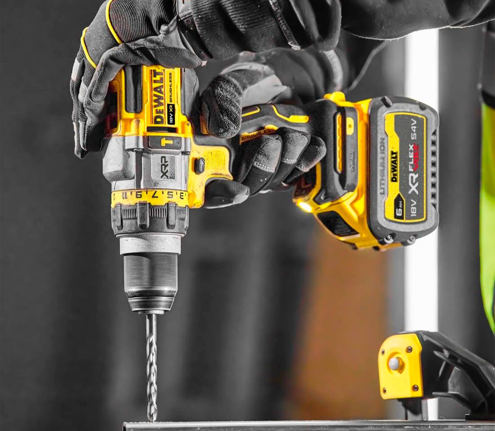 Шуруповерт аккумуляторный DEWALT DCD999T1-QW 18В 6Ач photo 5