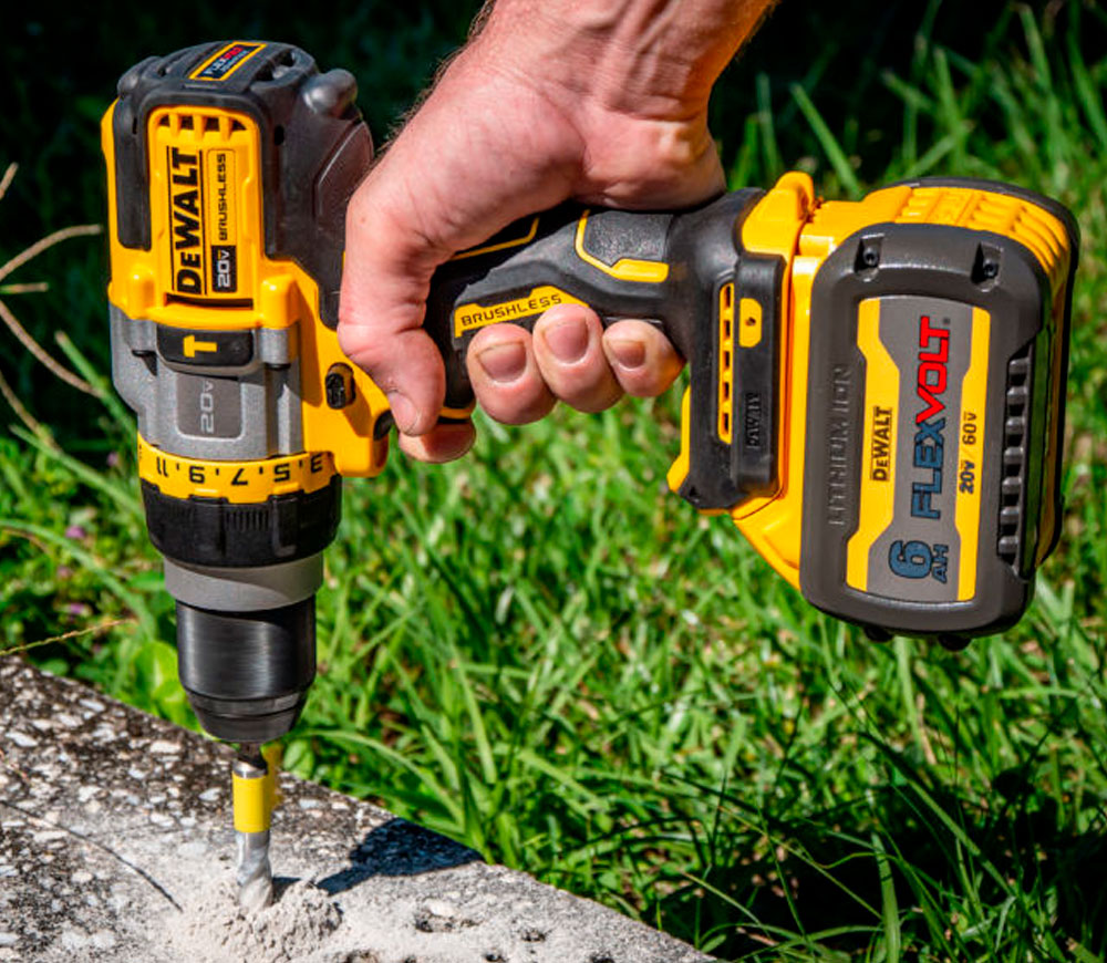 Шуруповерт аккумуляторный DEWALT DCD999T1-QW 18В 6Ач photo 7