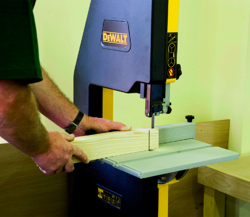 Fierăstrău sabie DEWALT DW739 750w photo 0