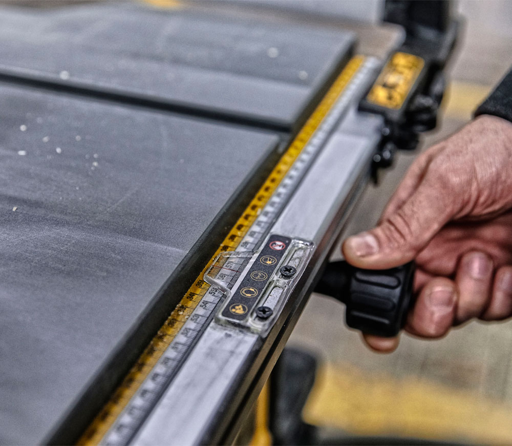 Торцовочная пила DEWALT DWE7492 2000вт 250мм photo 2