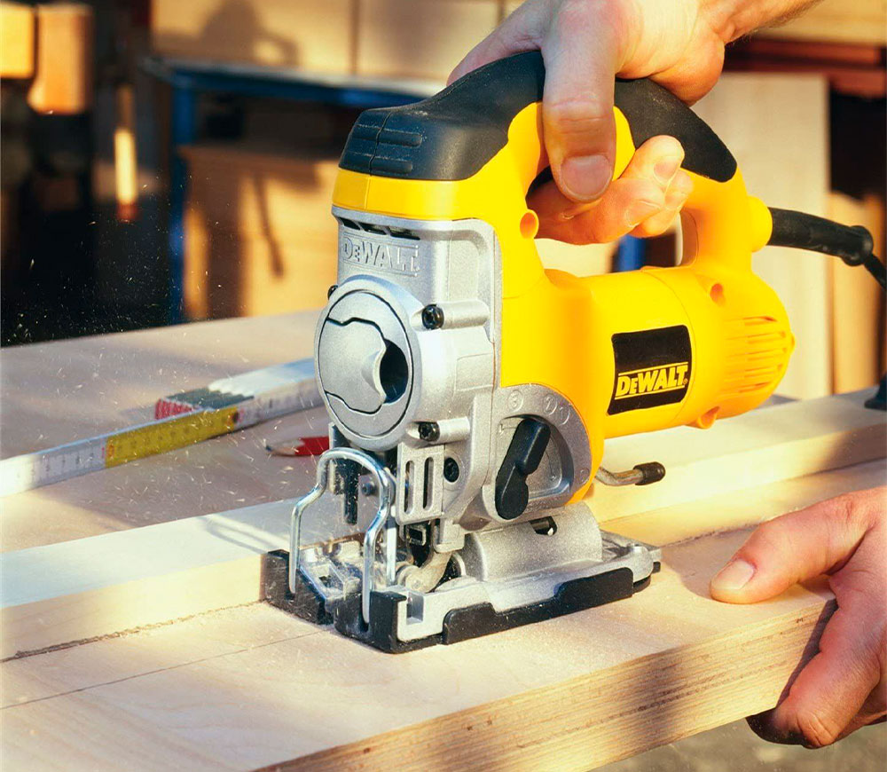 Лобзик DEWALT DW331KT 701вт photo 6