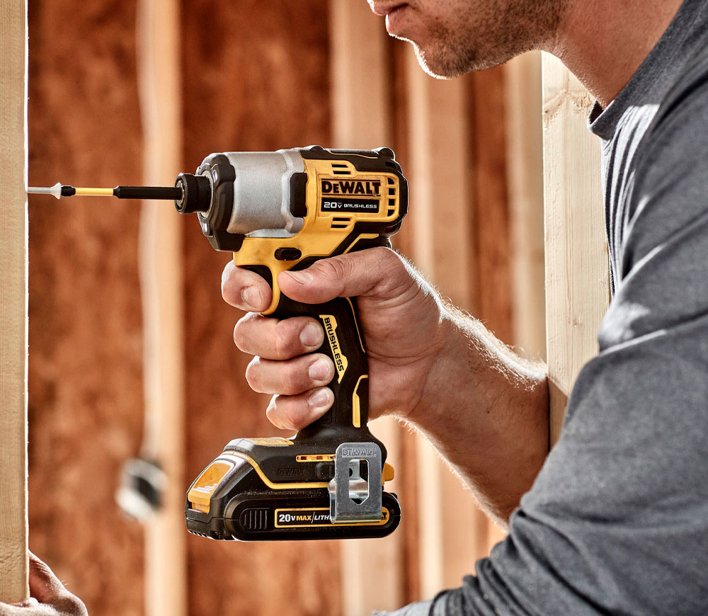 Шуруповерт аккумуляторный DEWALT DCF840D2T-QW 18В 2.0Ач photo 4