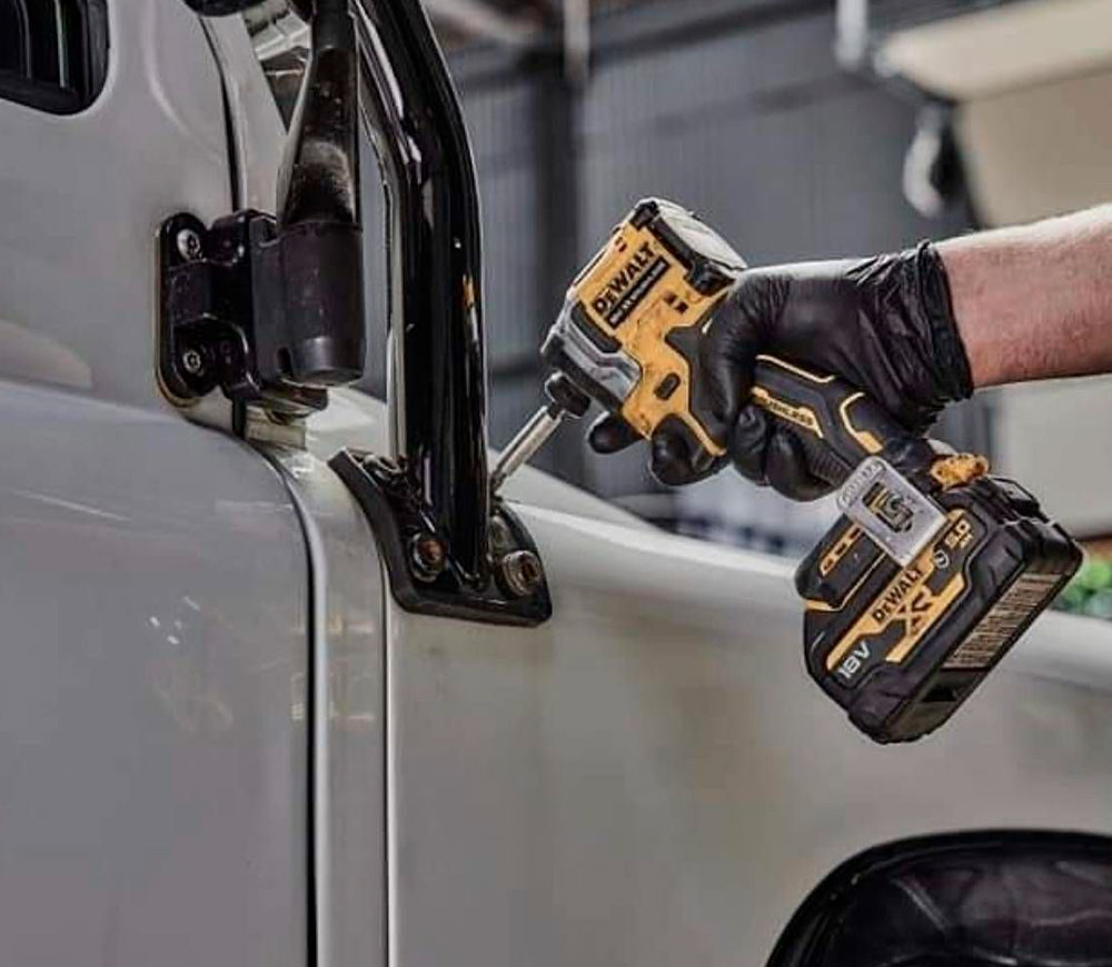 Шуруповерт аккумуляторный DEWALT DCF850D2T-QW 18В 2.0Ач photo 3