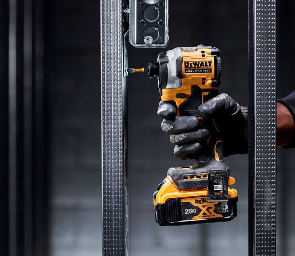 Шуруповерт аккумуляторный DEWALT DCF850D2T-QW 18В 2.0Ач photo 5