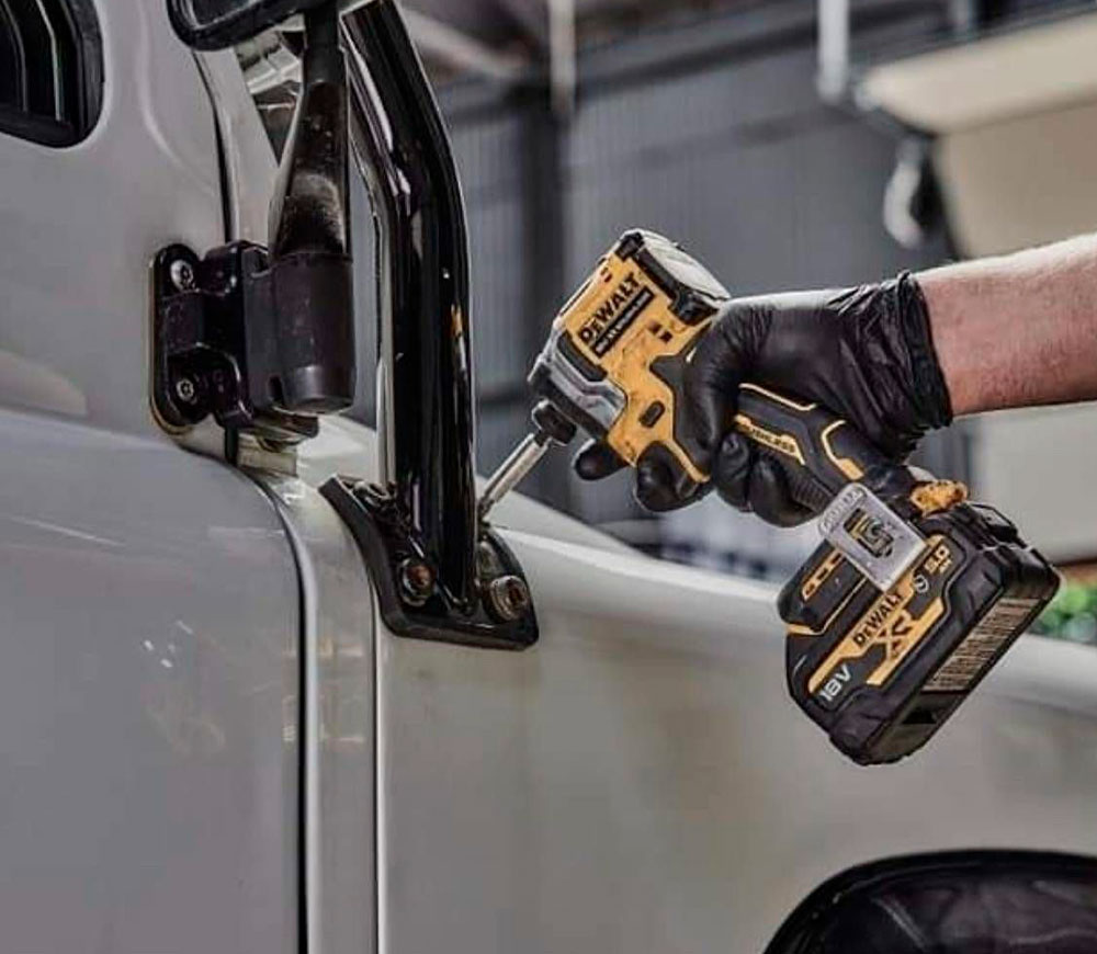 Mașină de înșurubat cu acumulator (fără baterii) DEWALT DCF850N-XJ 18V photo 2