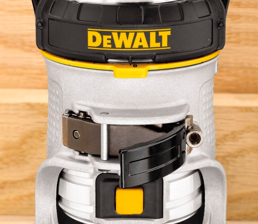 Фрезер DEWALT D26200 900вт photo 2