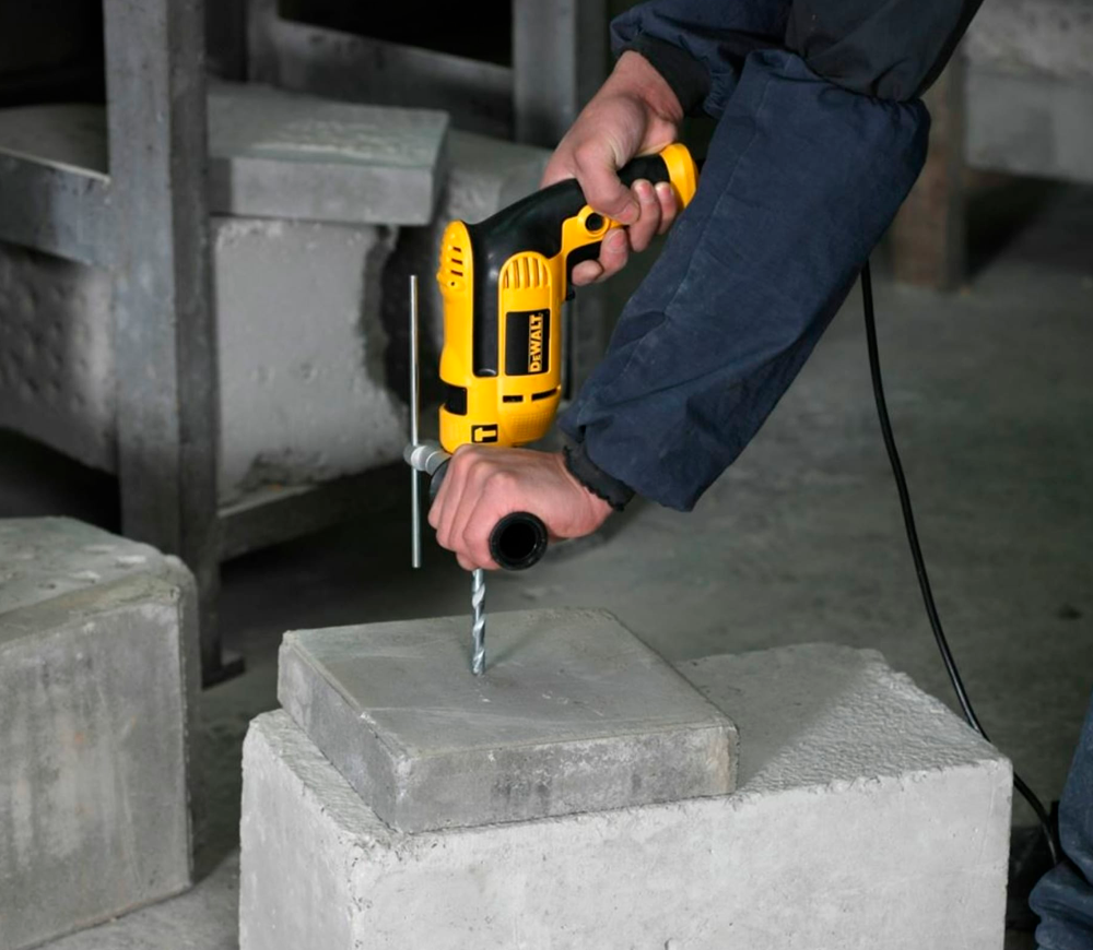 Дрель DEWALT DWD024S 700вт photo 4