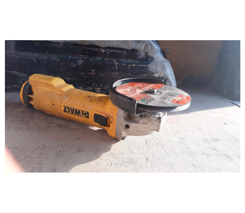 Угловая шлифмашина DEWALT DWE4217-QS 1200вт 125мм photo 2