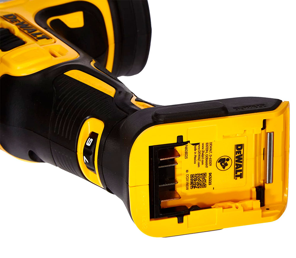 Лобзик аккумуляторный (без аккумуляторов) DEWALT DCS335N-XJ 18В photo 3