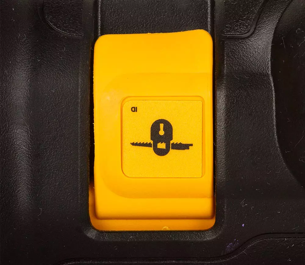 Сабельная пила аккумуляторная DEWALT DCS367P2 18В 5Ач photo 5