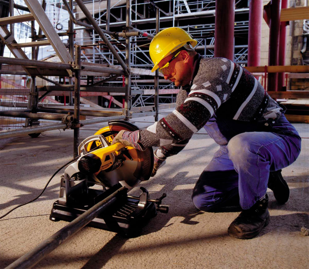 Торцовочная пила DEWALT DW872 2200вт 355мм photo 4