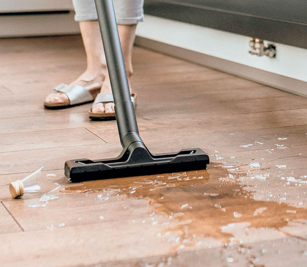 Пылесос промышленный KARCHER WD 2 Plus V-12/4/18 1000вт  12л photo 3