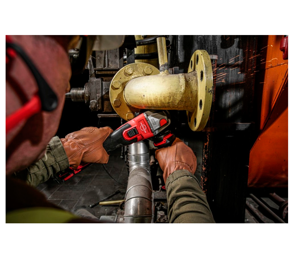 Угловая шлифмашина аккумуляторная MILWAUKEE M18FSAG125XB 125мм 18В 5Ач photo 2