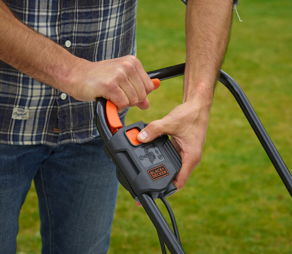 Mașină de tuns gazonul electrică BLACK&DECKER BEMW451 1200w 320mm photo 2