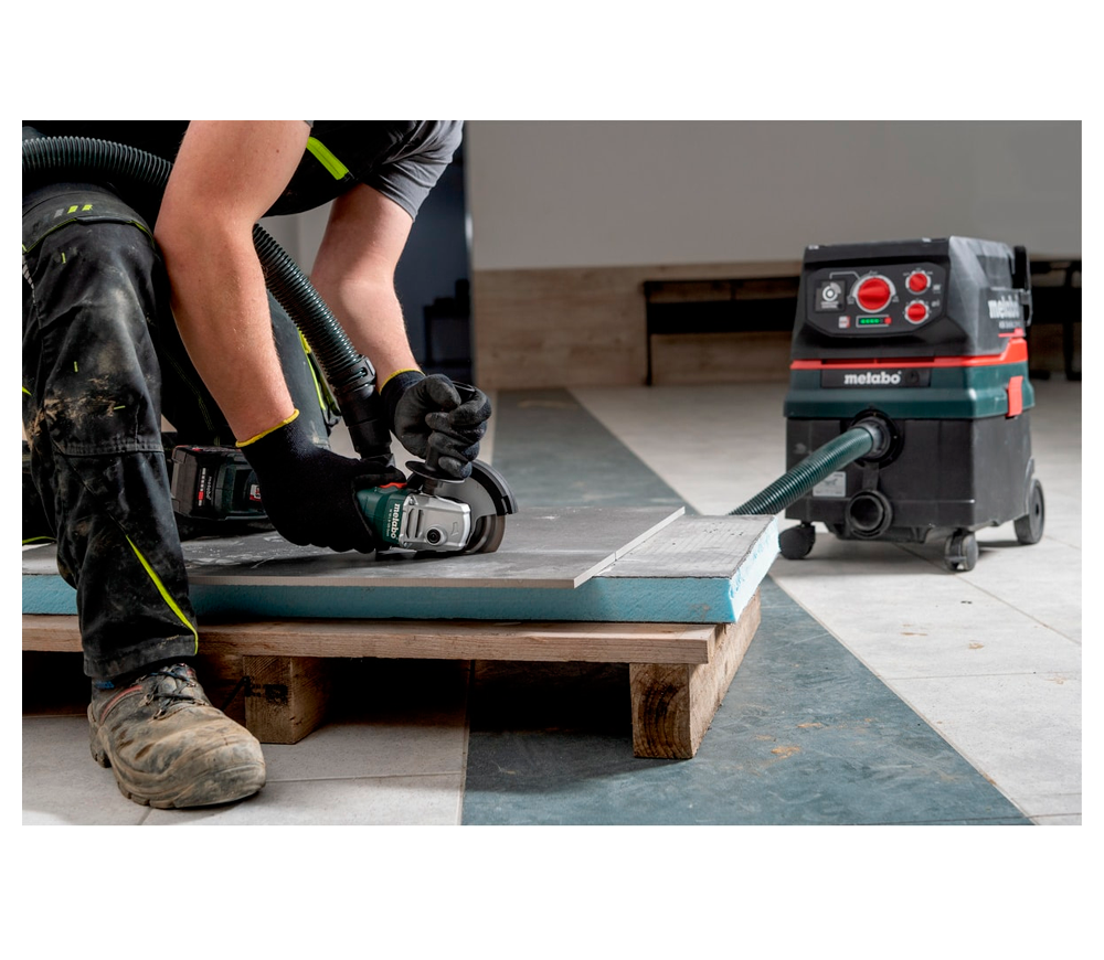 Угловая шлифмашина аккумуляторная (без аккумуляторов) METABO W 18 L 9-125 125мм 18В photo 0