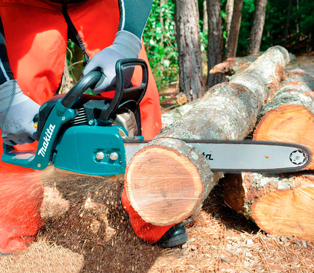 Цепная пила бензиновая MAKITA EA4300F45C 450мм 42.4см3 photo 5