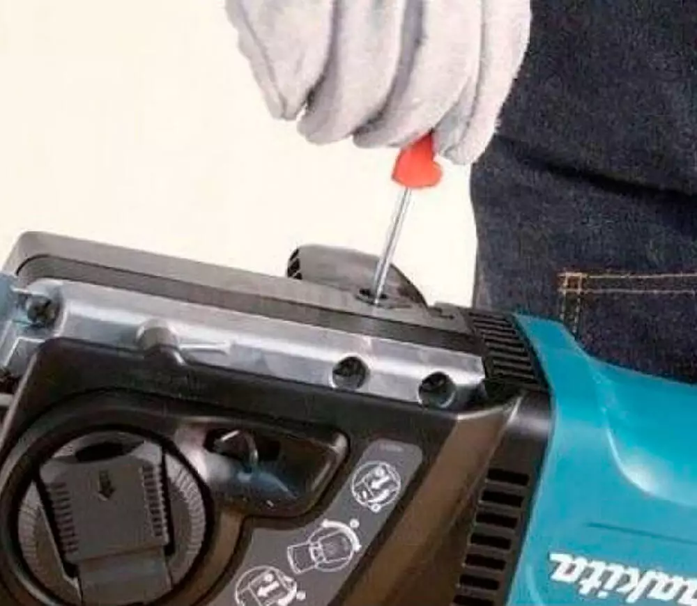 Fierăstrău electric cu lanț MAKITA UC4050A 2000w 400mm photo 4