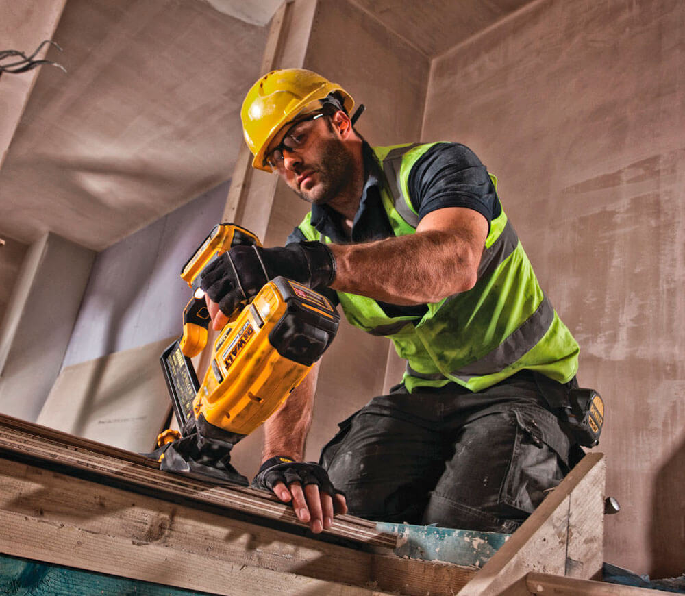 Гвоздезабиватель аккумуляторный (без аккумуляторов) DEWALT DCN682N  18В photo 8