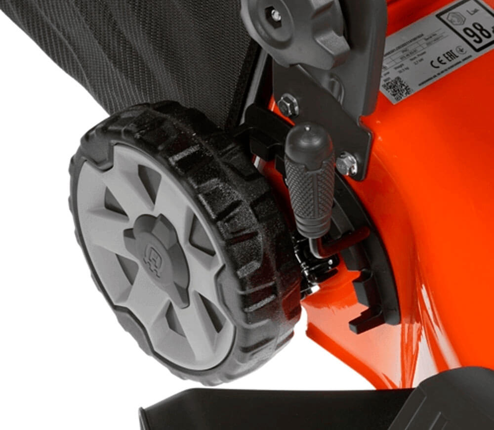 Газонокосилка бензиновая Husqvarna LC151 510мм 3.54лс photo 4