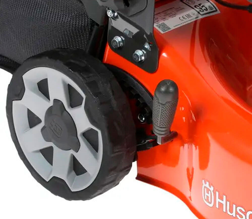 Mașină de tuns gazonul cu benzină Husqvarna LC140SP 400mm 2.65cp photo 4