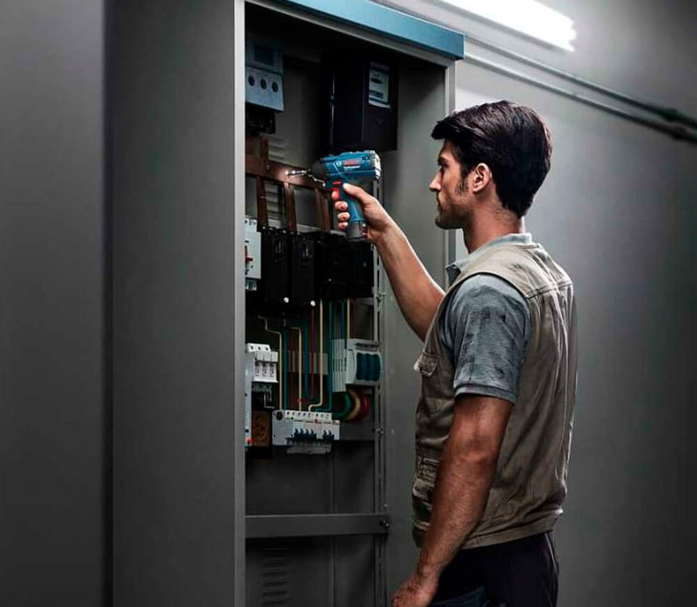Mașină de înșurubat cu acumulator BOSCH GDR 120-LI 12V 1.5Ah photo 2