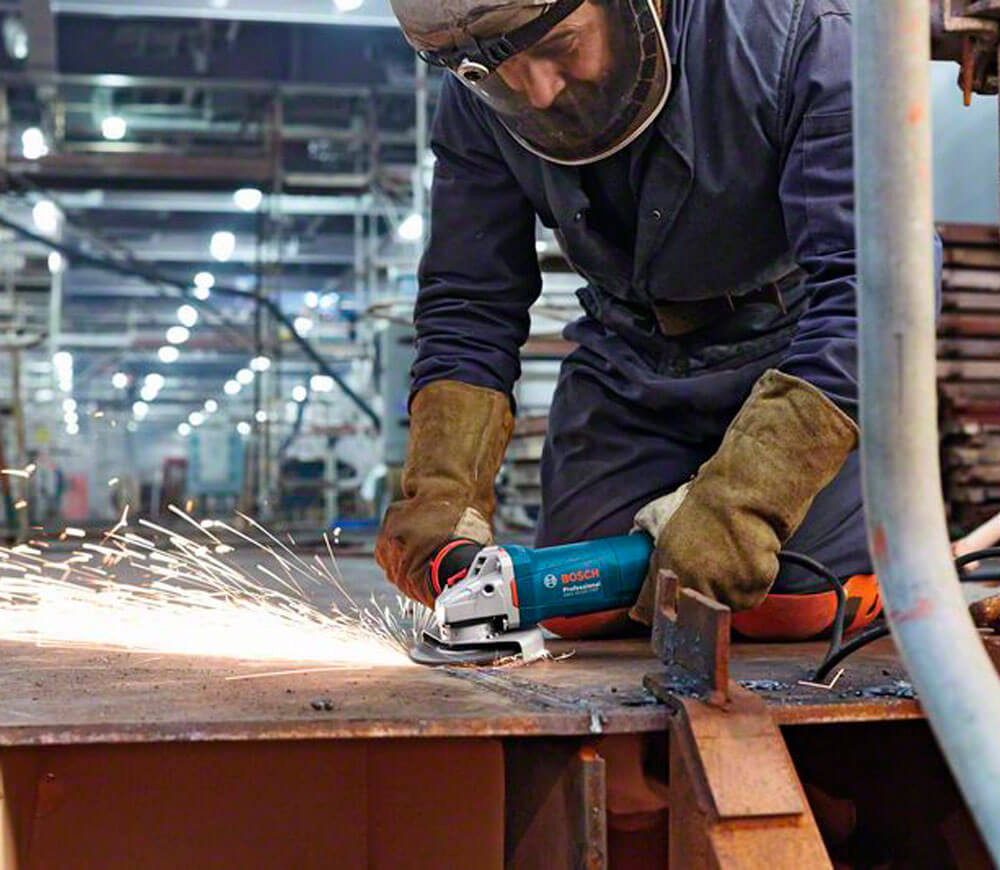 Угловая шлифмашина BOSCH GWS 15-125 CIEP 1500вт 125мм photo 4