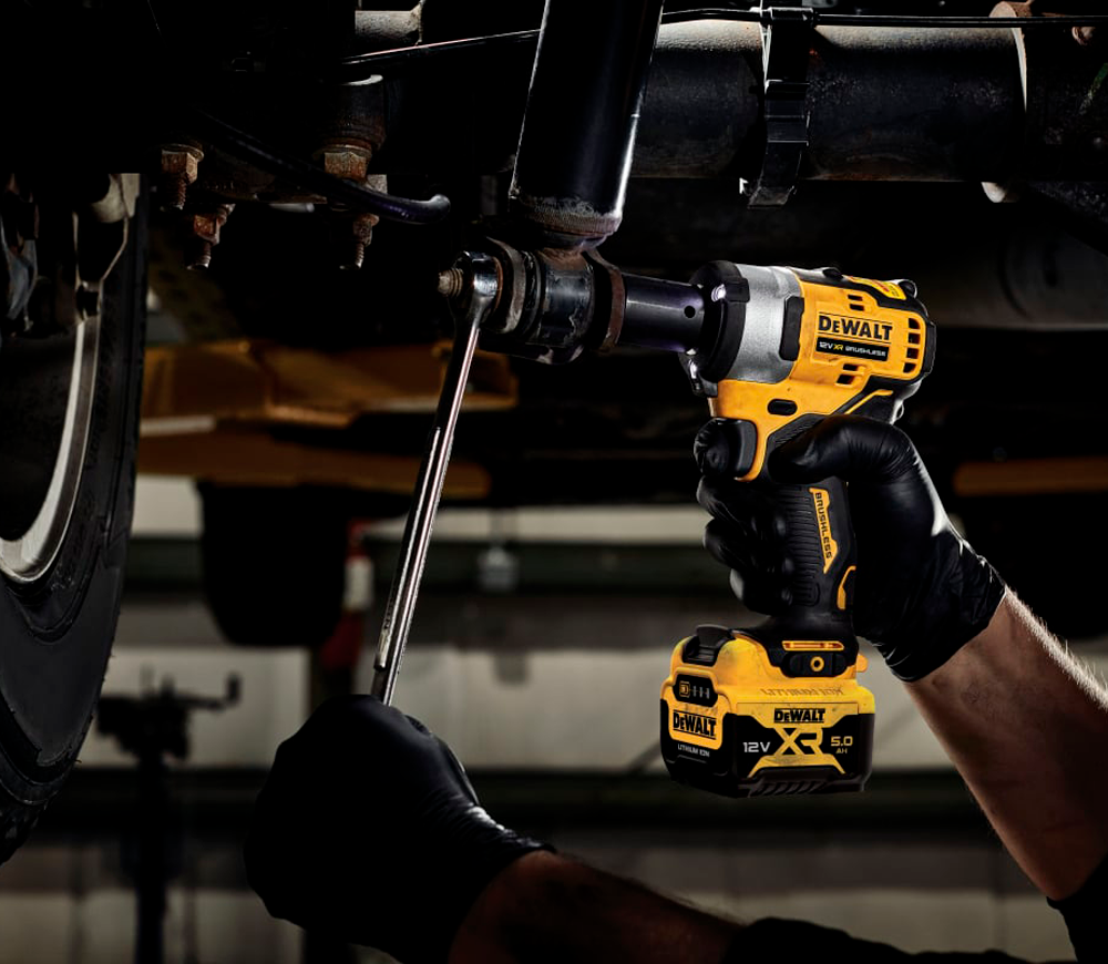 Гайковерт DEWALT DCF901P1G  500Нм photo 2
