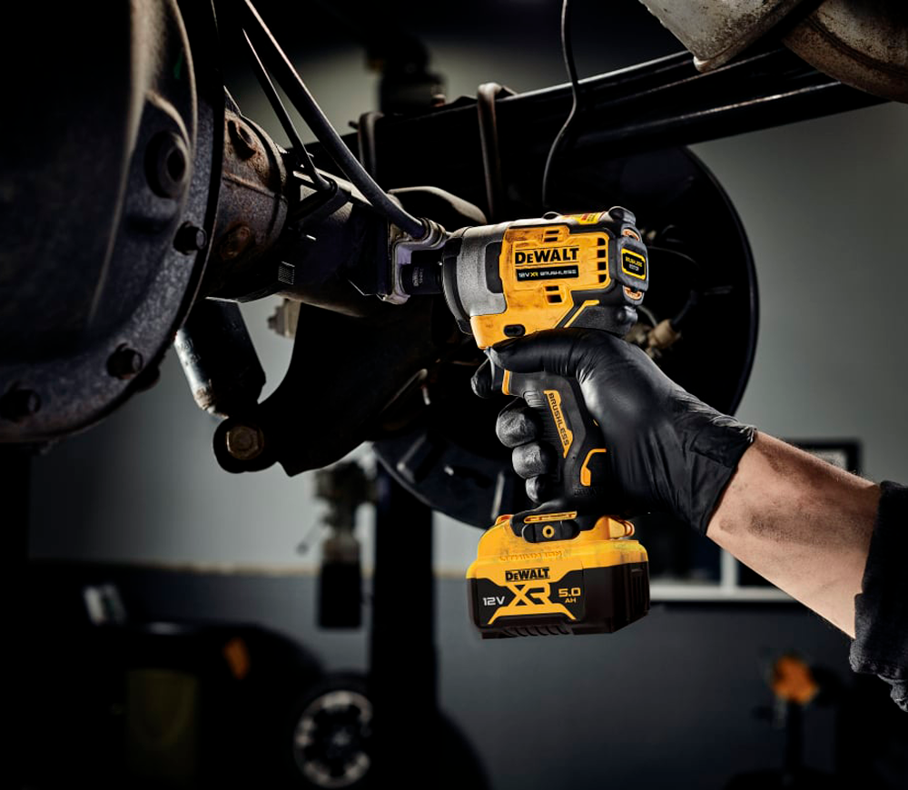 Гайковерт DEWALT DCF901P1G  500Нм photo 3