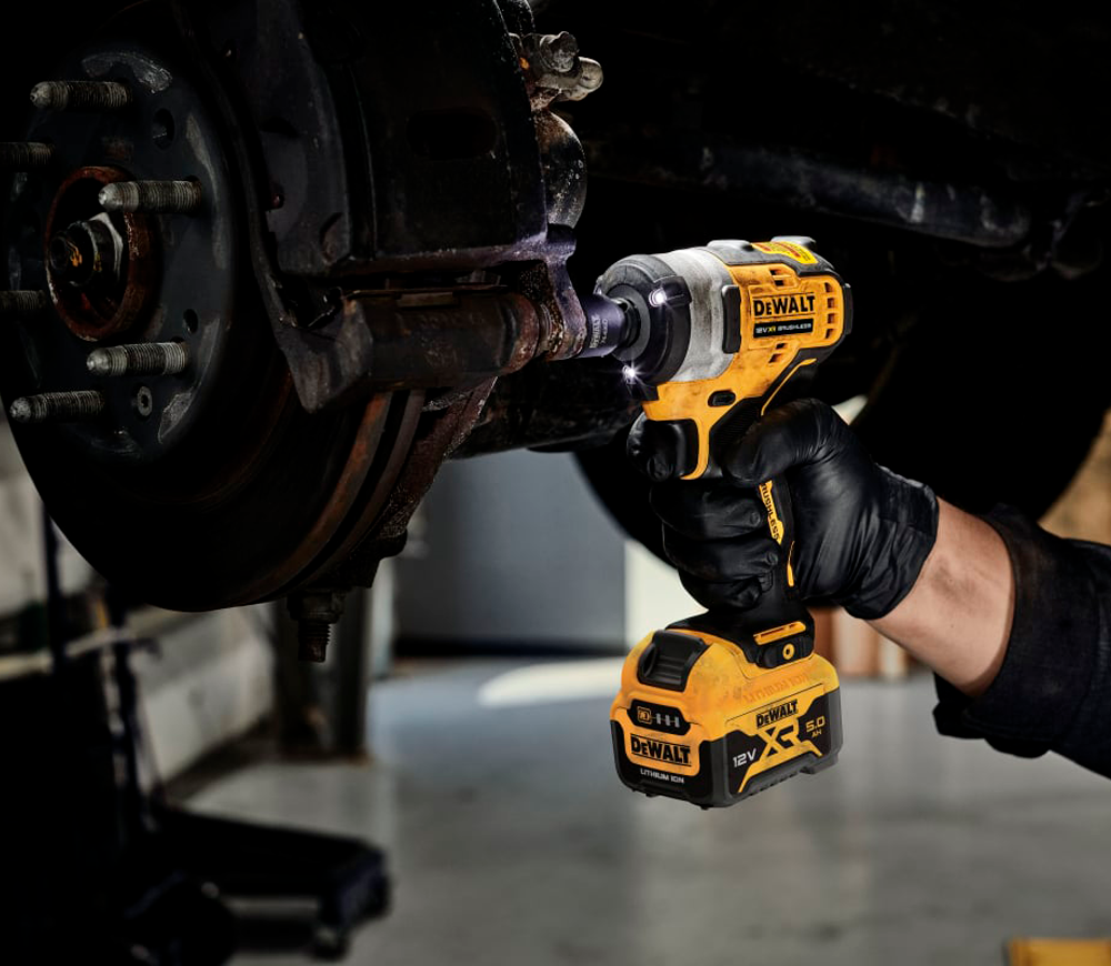 Гайковерт DEWALT DCF901P1G  500Нм photo 4