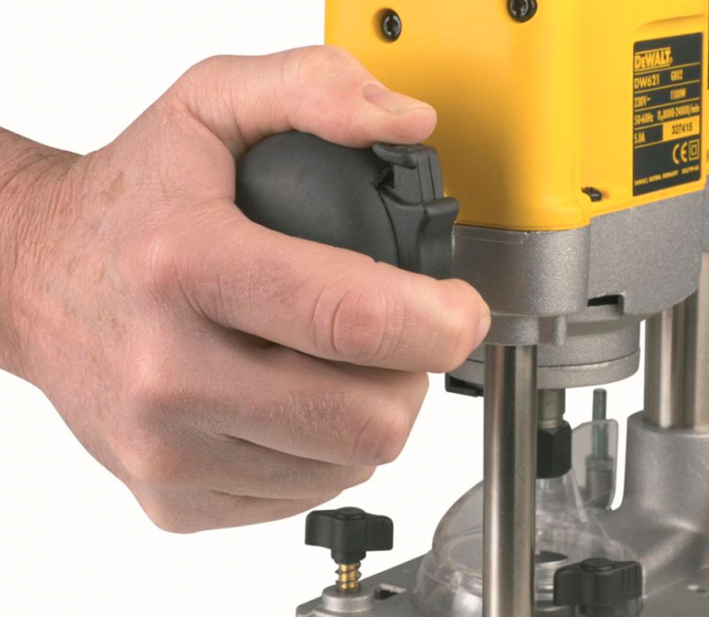 Mașină de frezat DEWALT DW621 1100w photo 5