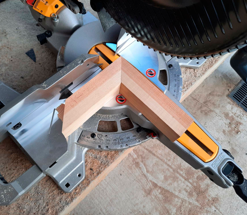 Торцовочная пила DEWALT DWS727 1675вт 250мм photo 6