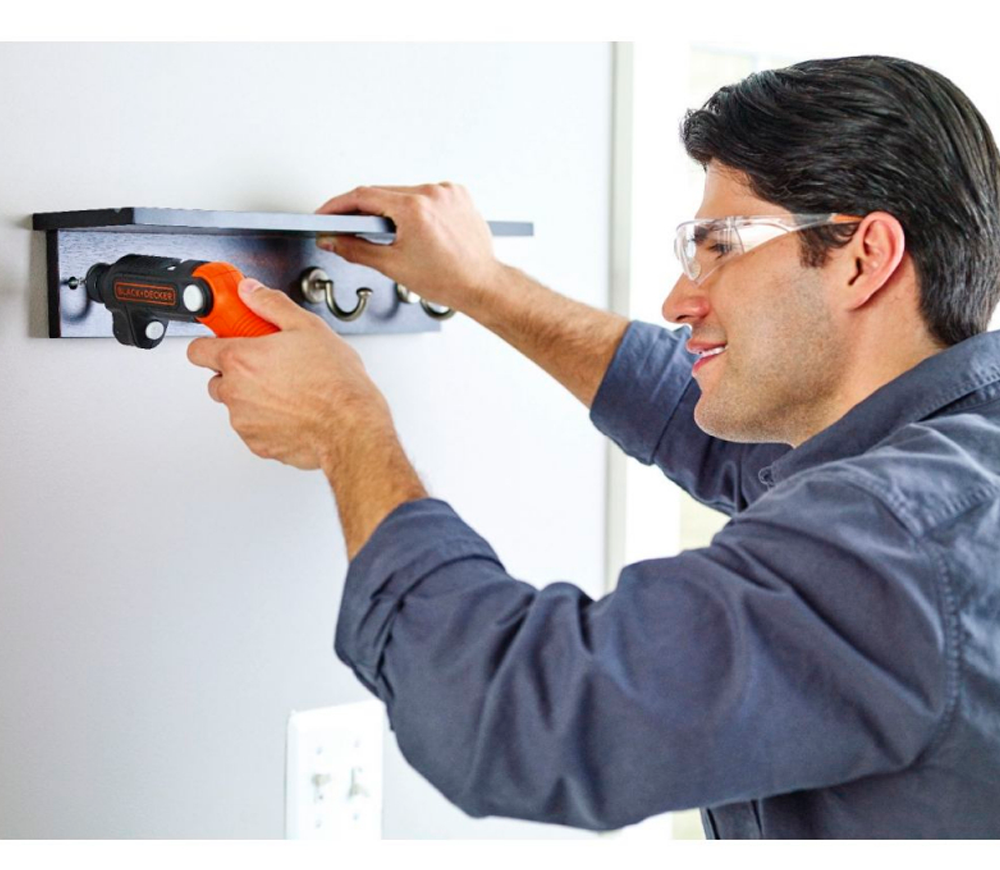 Аккумуляторная отвертка с фонарём BLACK&DECKER BDCSFL20C 3.8В 1.5Ач photo 9