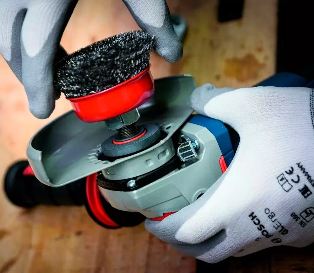Угловая шлифмашина BOSCH GWS 19-125 CIE 1900вт 125мм photo 11