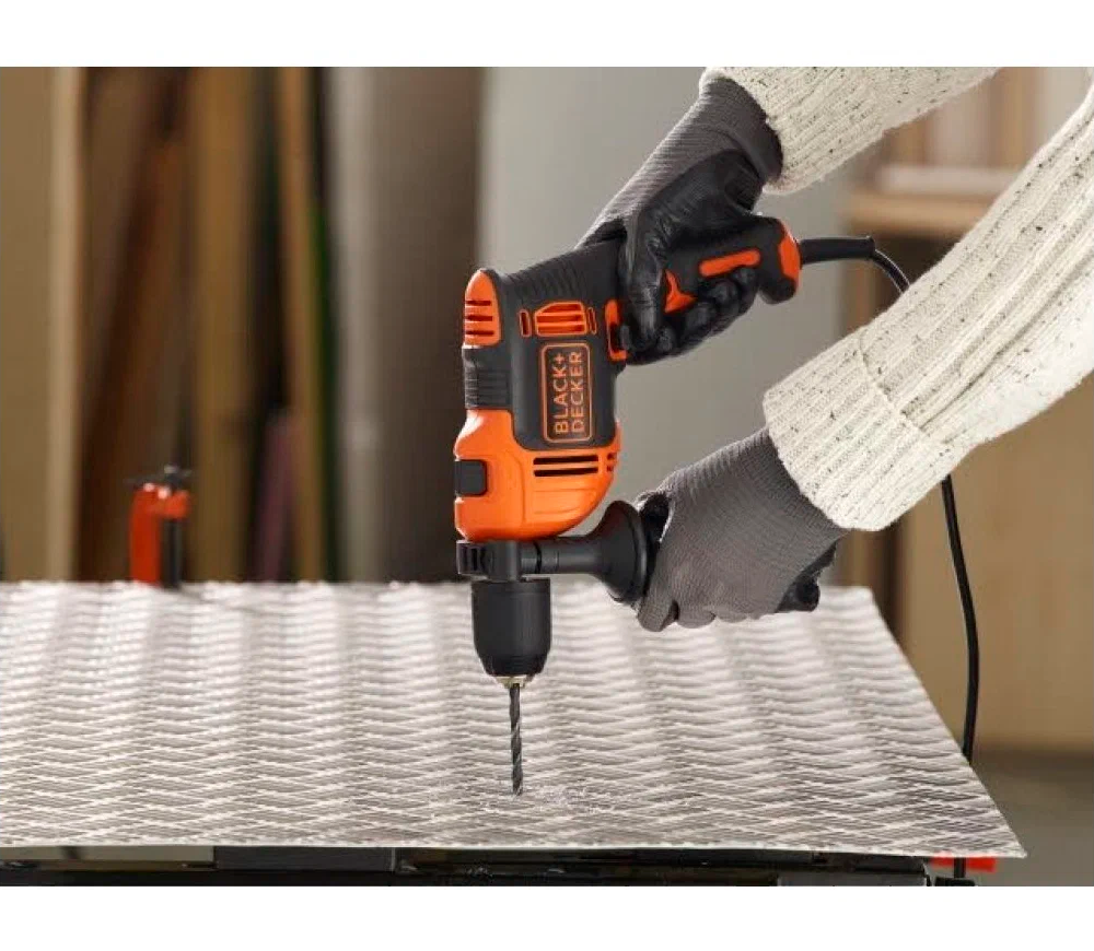 Дрель ударная BLACK&DECKER BEH710K 750вт photo 1