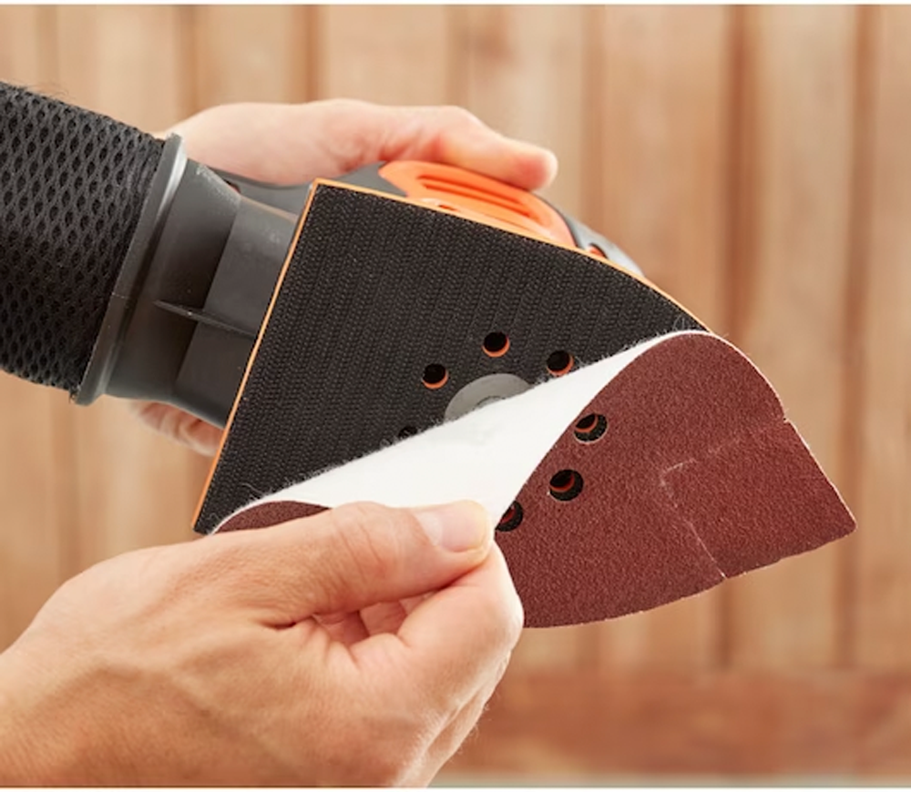 Шлифмашина эксцентриковая BLACK&DECKER BEW200 250вт 125мм photo 1