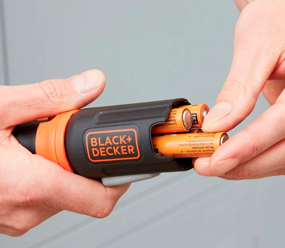 Șurubelniță cu acumulator BLACK&DECKER BCF601C 4.5V photo 1