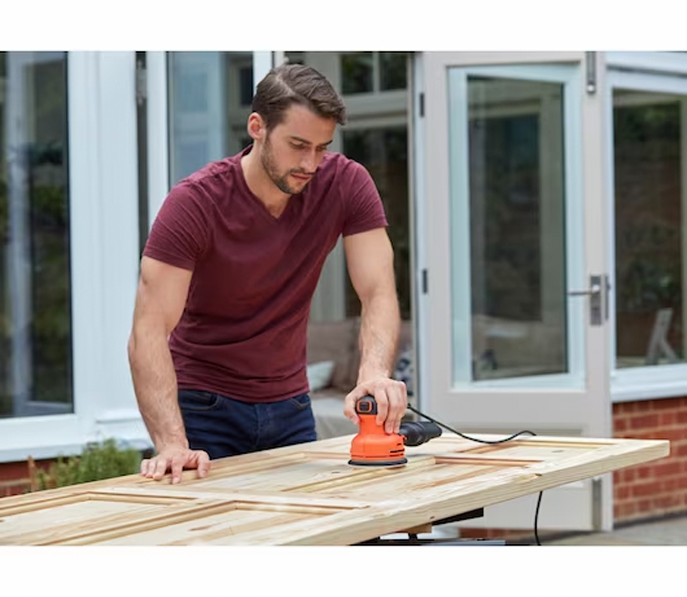 Шлифмашина эксцентриковая BLACK&DECKER BEW210 240вт 125мм photo 2
