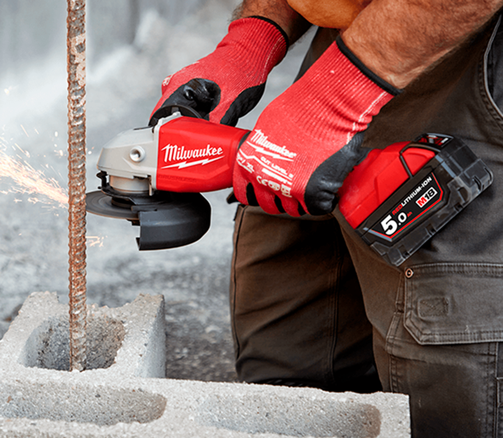 Угловая шлифмашина аккумуляторная (без аккумуляторов) MILWAUKEE M18 BLSAG125XPD-0 125мм 18В photo 3