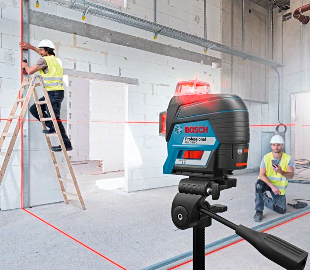 Лазерный уровень BOSCH GLL 3-80 C 3луча 30m photo 0