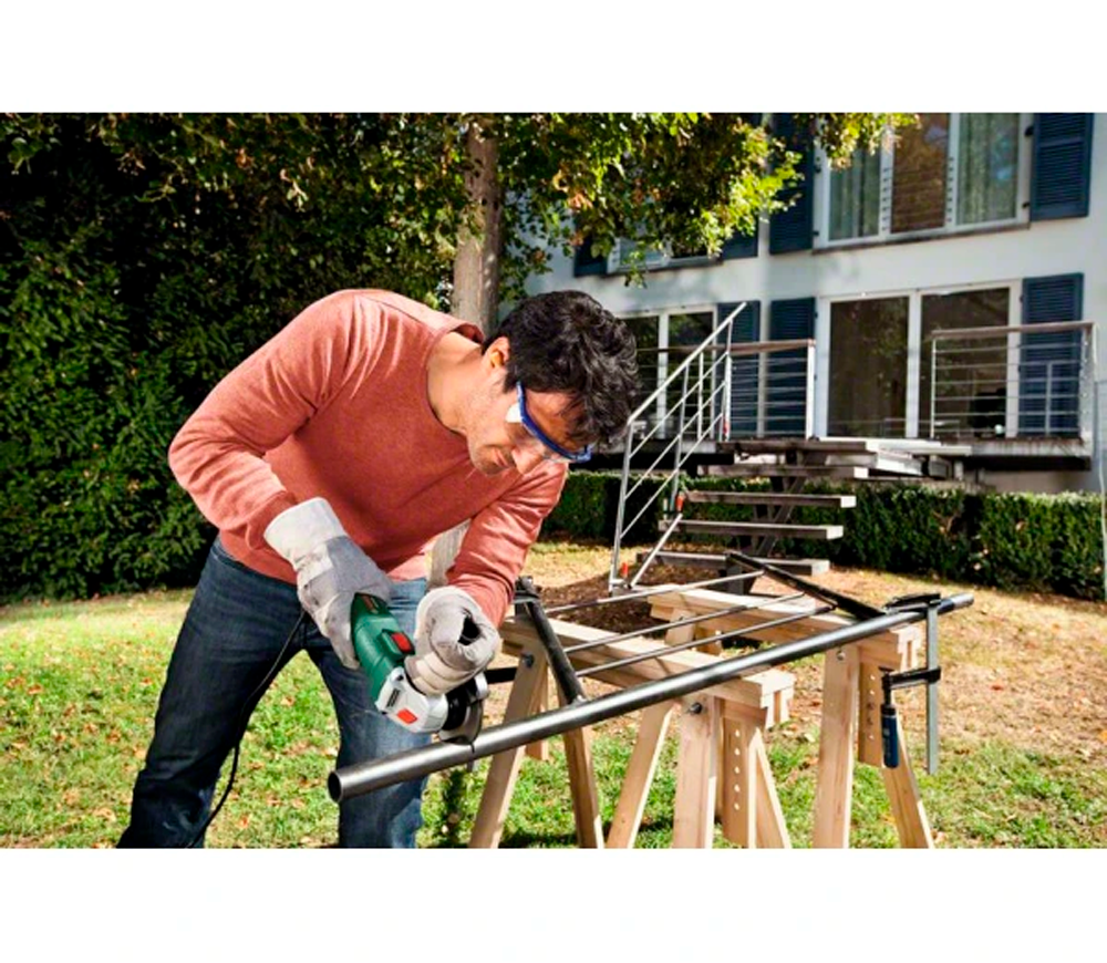 Угловая шлифмашина BOSCH PWS 700-125 701вт 125мм photo 1