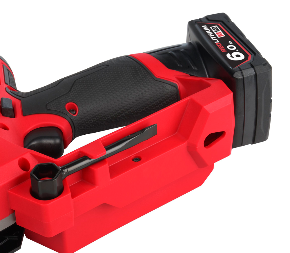 Цепная пила аккумуляторная (без аккумуляторов) MILWAUKEE M12FHS-0 FUEL HATCHET 150мм 12В photo 5