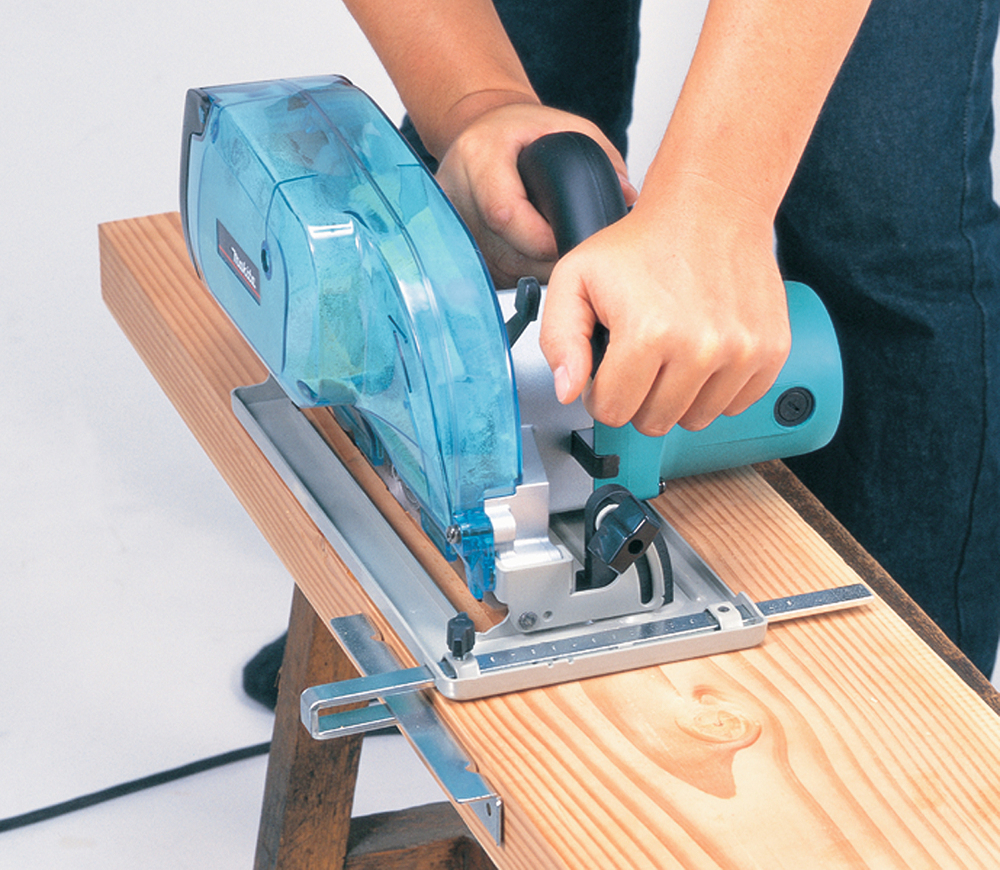 Дисковая пила MAKITA 5017RKB 1400вт 190мм photo 2