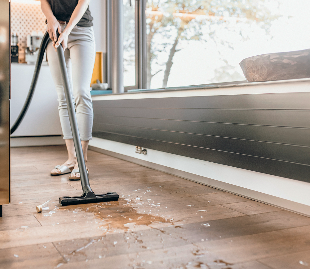 Пылесос промышленный KARCHER WD2 Plus V-12/4/18C 1000вт  12л photo 6