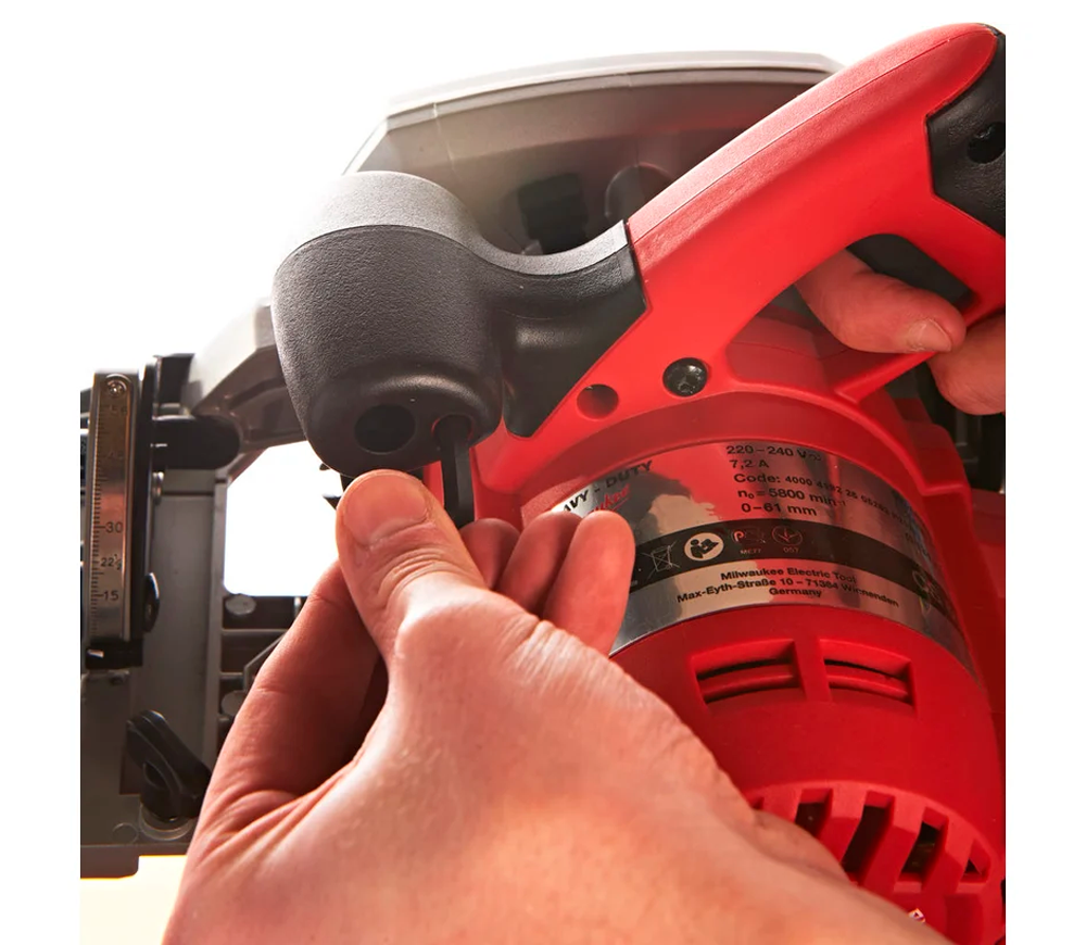 Fierăstrău circular MILWAUKEE CS60 1600w 184mm photo 1