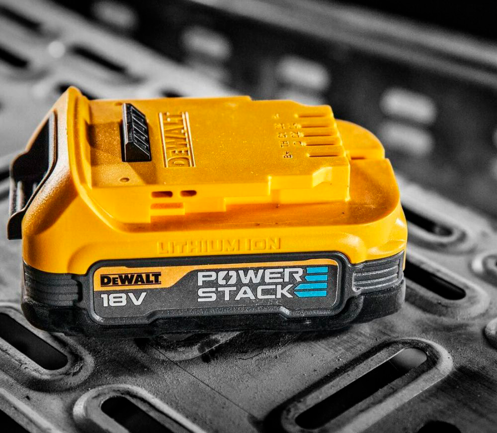 Набор аккумуляторов 2шт. DEWALT Powerstack DCBP034E2 Слайдер 18В 1.7Ач photo 1